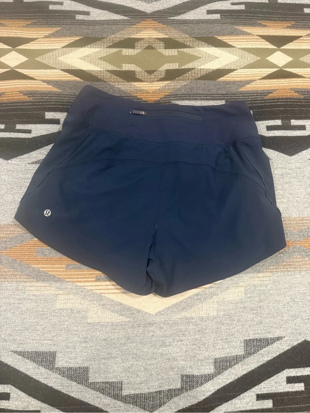 Lululemon speed up high rise 4”